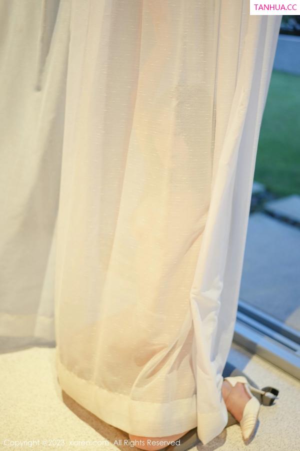 laura阿姣  [XiuRen]高清写真图 2023.05.12 No.6729 laura阿姣 妩媚美腿第26张图片